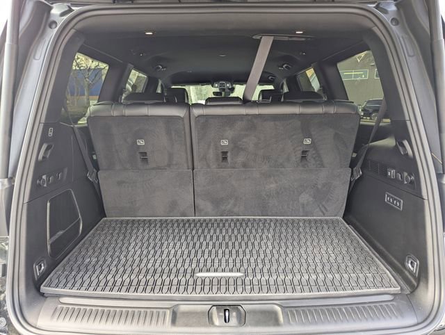 Used 2023 Jeep Wagoneer Series III w/ Preferred Equipment Group image 9