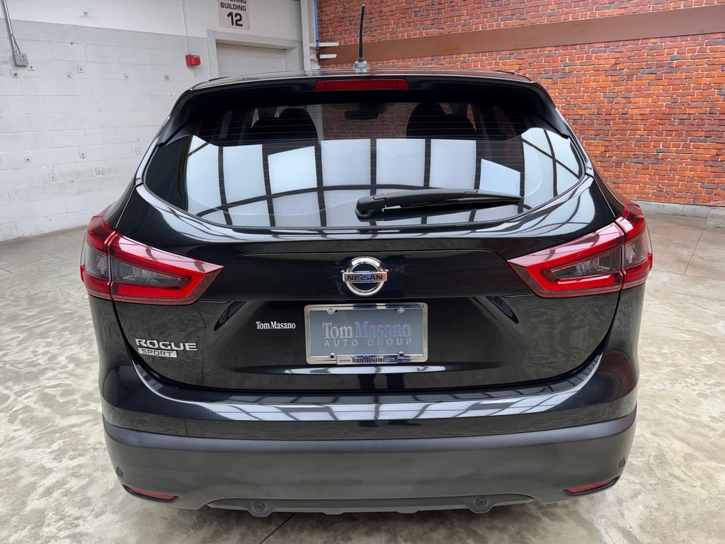 Used 2021 Nissan Rogue Sport S FWD image 4