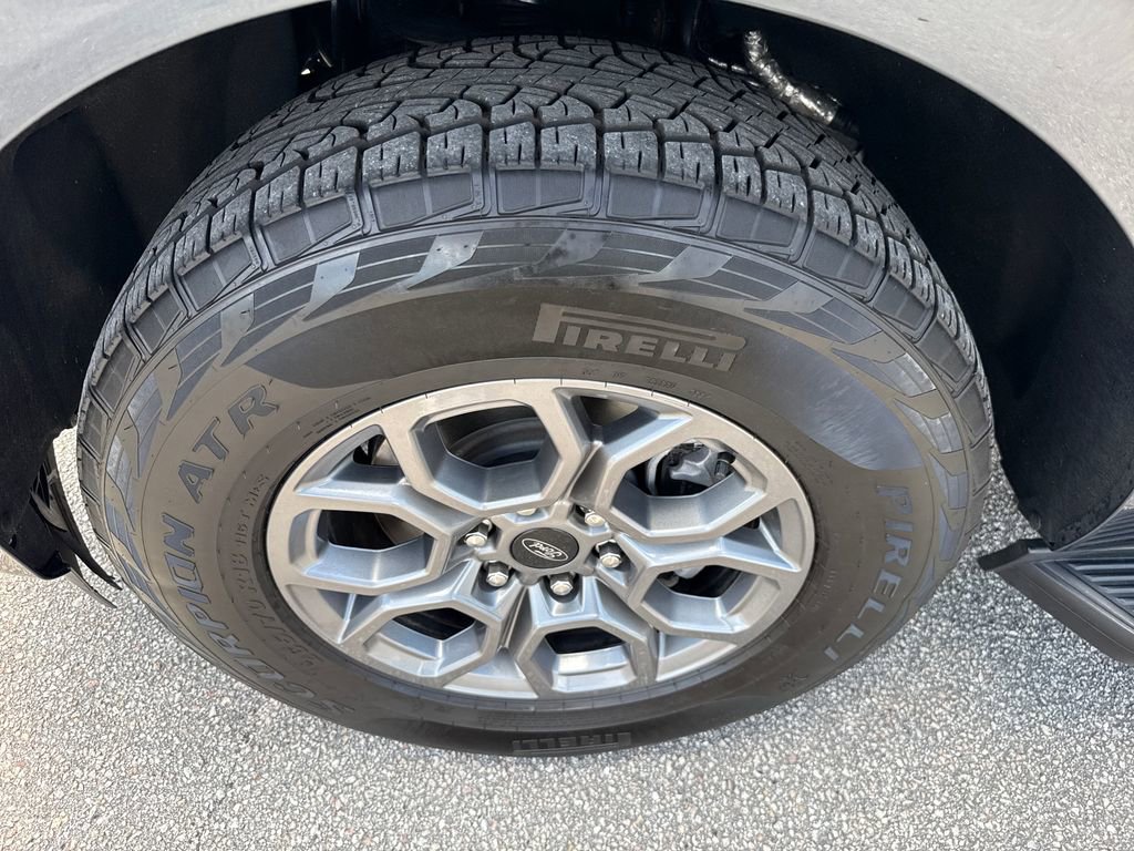 Certified 2025 Ford Expedition Active image 12