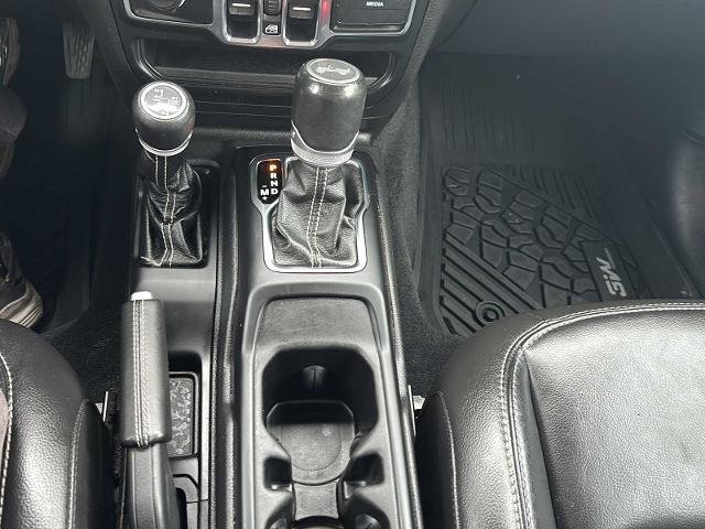 Used 2023 Jeep Wrangler Unlimited Sahara w/ Dual Top Group AWD/4WD image 19