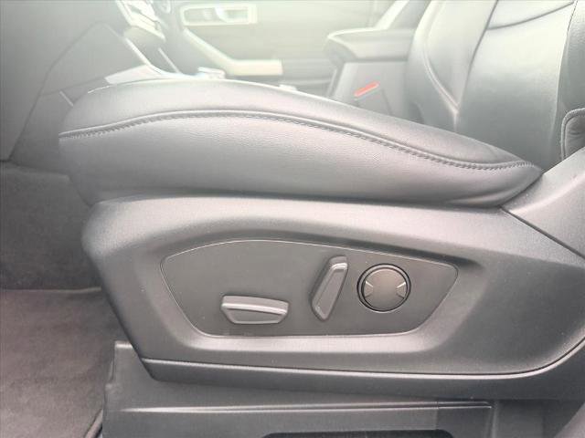 Certified 2022 Ford Explorer XLT w/ Equipment Group 202A image 17