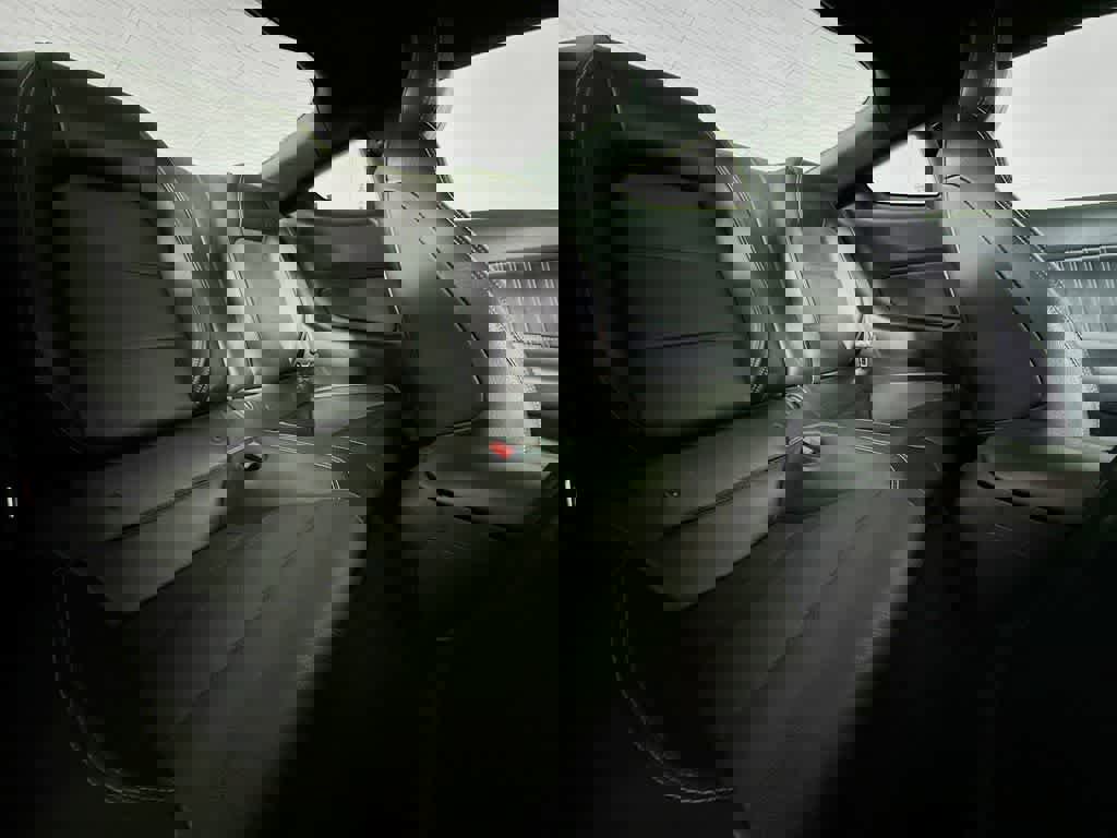 Certified 2018 Ford Mustang Premium w/ Enhanced Security Package image 30