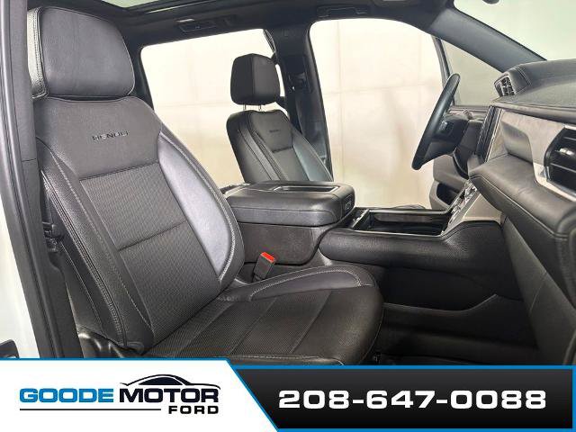 Used 2023 GMC Yukon XL Denali w/ Max Trailering Package AWD/4WD image 24