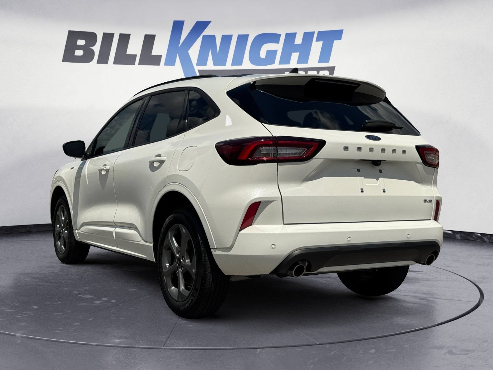 Certified 2024 Ford Escape ST-Line w/ Tech Pack #1 AWD/4WD image 3