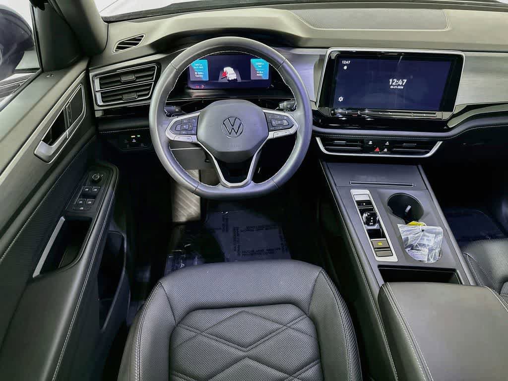Used 2024 Volkswagen Atlas Cross Sport SE FWD image 13