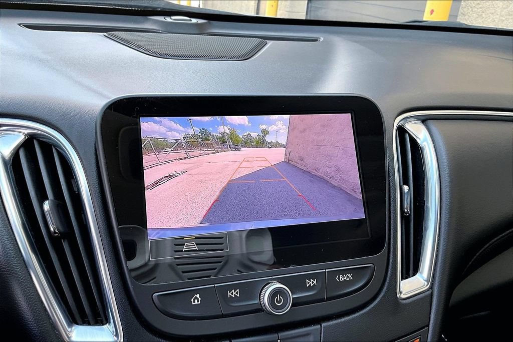 Used 2024 Chevrolet Malibu LT FWD image 21