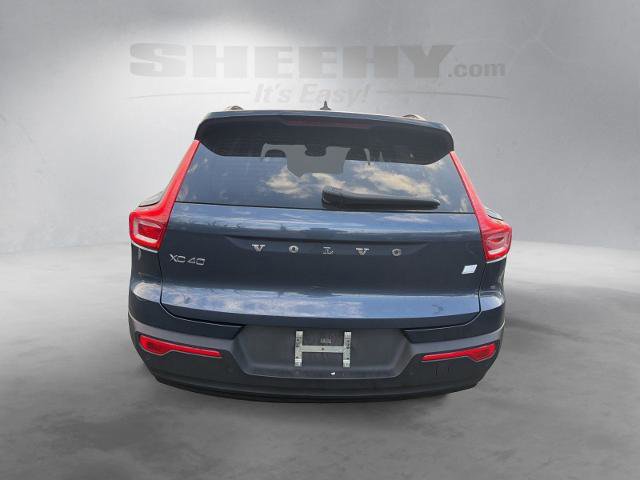 Used 2022 Volvo XC40 P8 Recharge Plus image 4