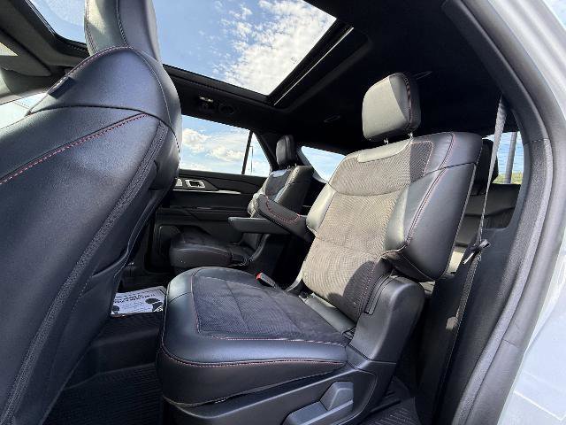 Certified 2026 Ford Explorer ST w/ Sun And Sound Package AWD/4WD image 16