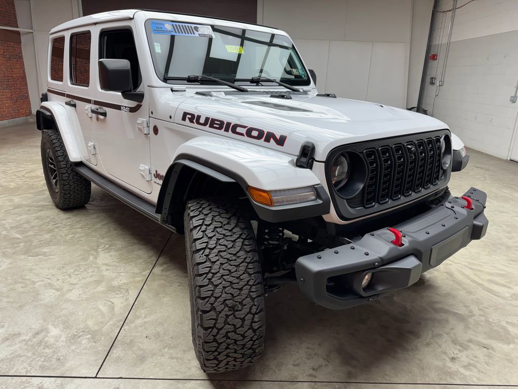 Used 2024 Jeep Wrangler Unlimited Rubicon AWD/4WD image 6