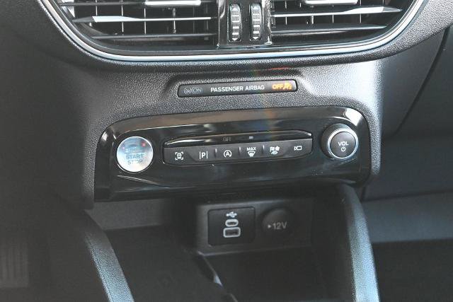 Certified 2024 Ford Escape Platinum AWD/4WD image 29