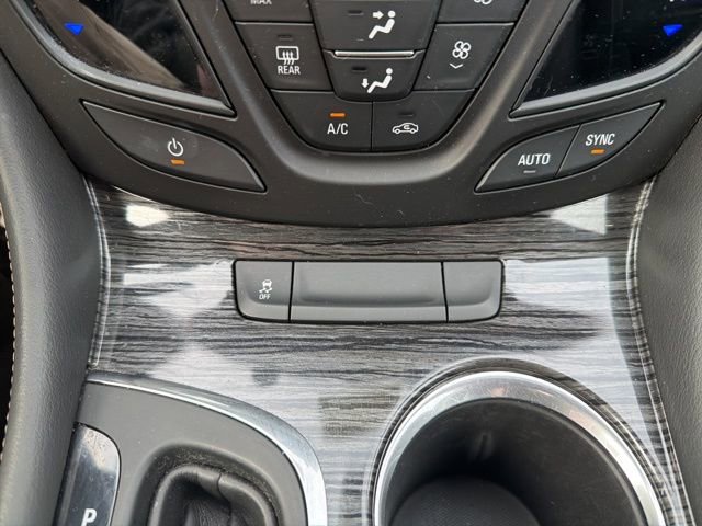 Used 2017 Buick Envision Essence image 32
