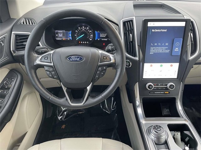 Certified 2022 Ford Edge Titanium image 8