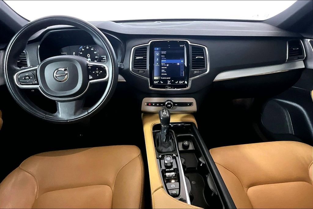 Used 2018 Volvo XC90 T5 Momentum w/ Convenience Package AWD/4WD image 11