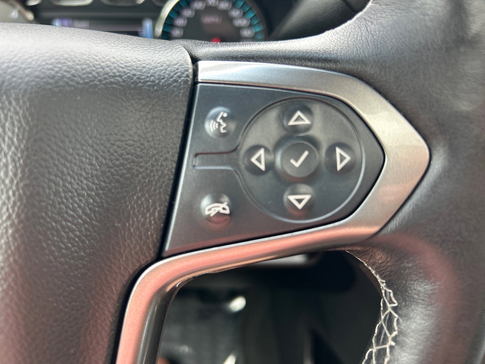 Used 2018 Chevrolet Tahoe LT AWD/4WD image 30