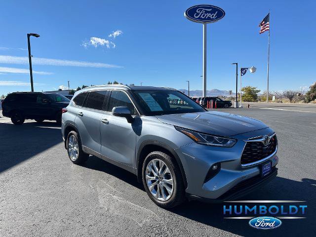 Used 2023 Toyota Highlander Limited AWD/4WD image 3