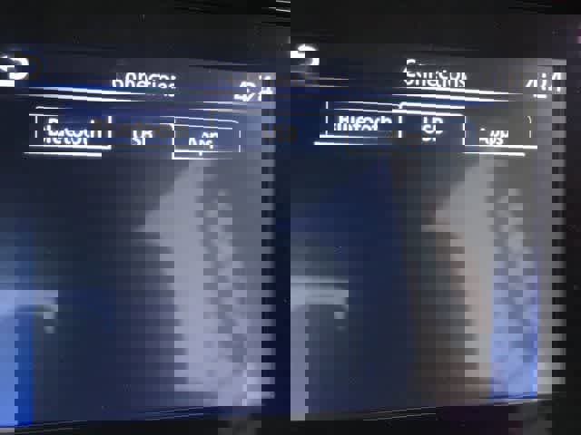 Used 2024 Nissan Frontier SV w/ Technology Package image 28