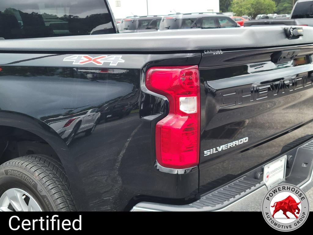 Used 2023 Chevrolet Silverado 1500 LT AWD/4WD image 13