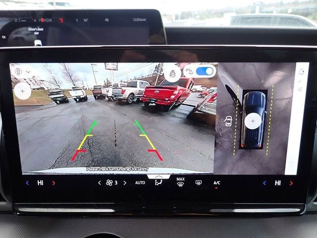 Certified 2025 Ford Expedition Active image 27