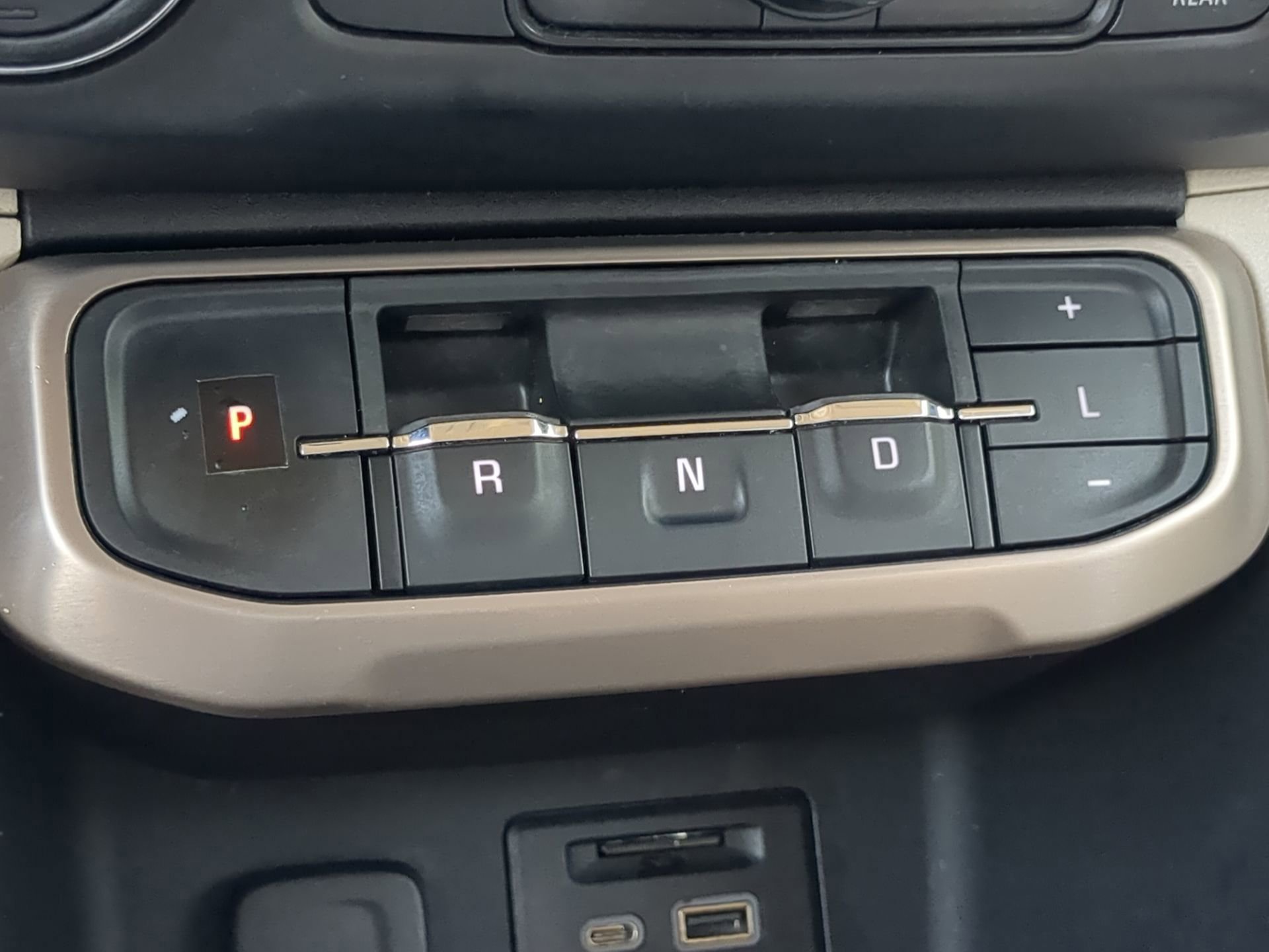 Used 2020 GMC Acadia Denali AWD/4WD image 57