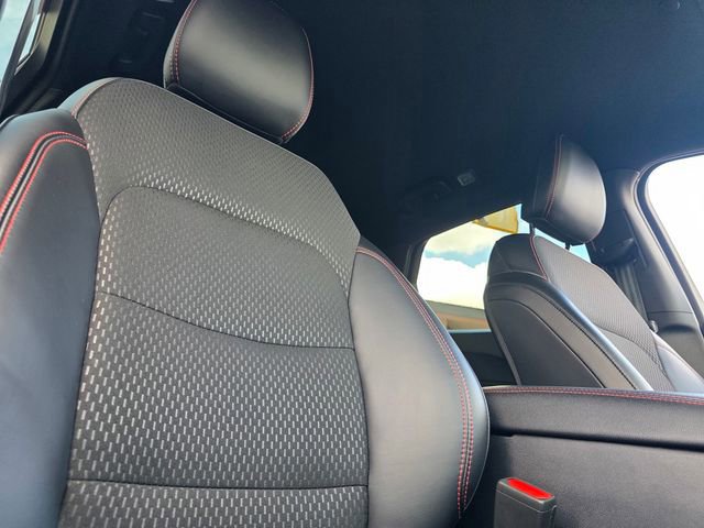 Certified 2025 Ford Escape ST-Line image 17