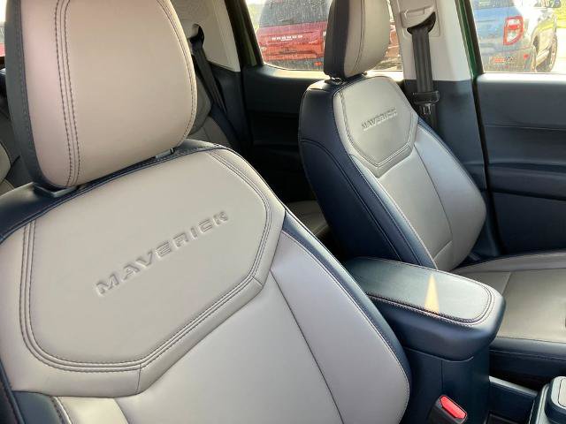 Certified 2025 Ford Maverick Lariat w/ 4K Tow Package AWD/4WD image 21