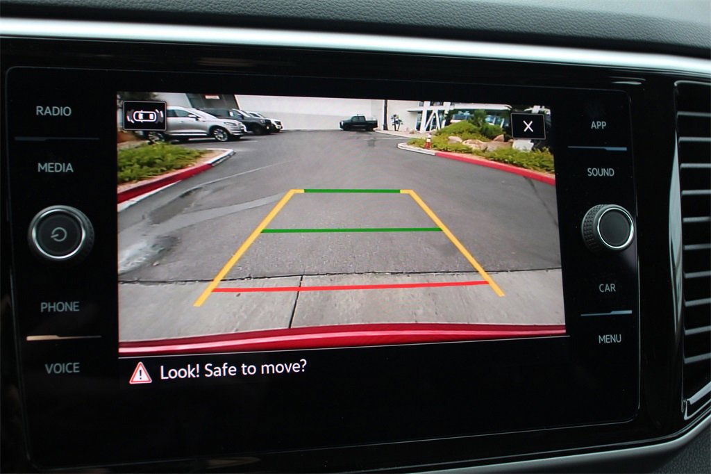 Used 2023 Volkswagen Atlas Cross Sport SE w/ Black Wheel Package image 33