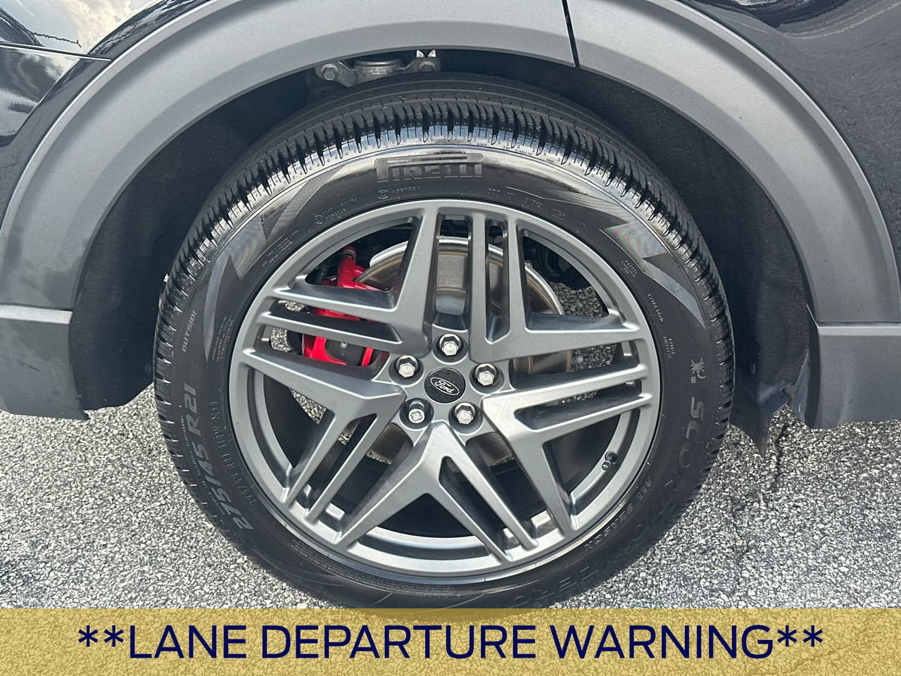 Certified 2025 Ford Explorer ST-Line w/ Premium Package RWD image 19