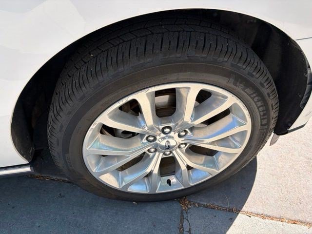 Certified 2019 Ford Expedition Limited w/ Equipment Group 302A AWD/4WD image 16