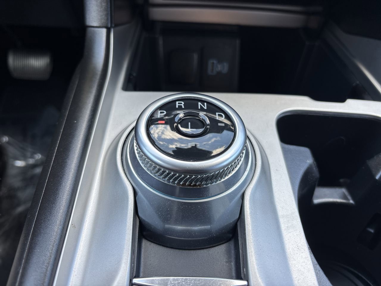 Certified 2021 Ford Explorer 2WD image 24