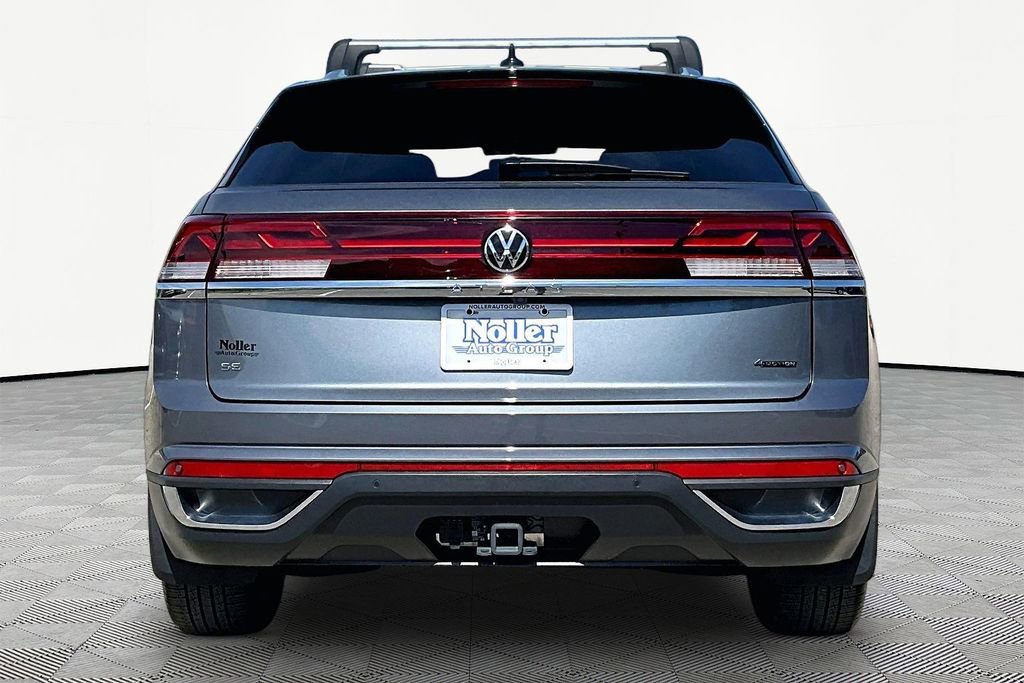 Used 2024 Volkswagen Atlas Cross Sport SE AWD/4WD image 4