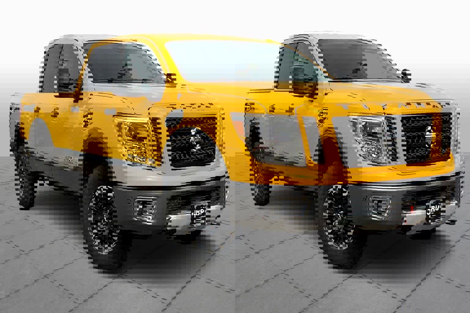 Used 2018 Nissan Titan PRO-4X w/ Pro-4x Utility Package image 2