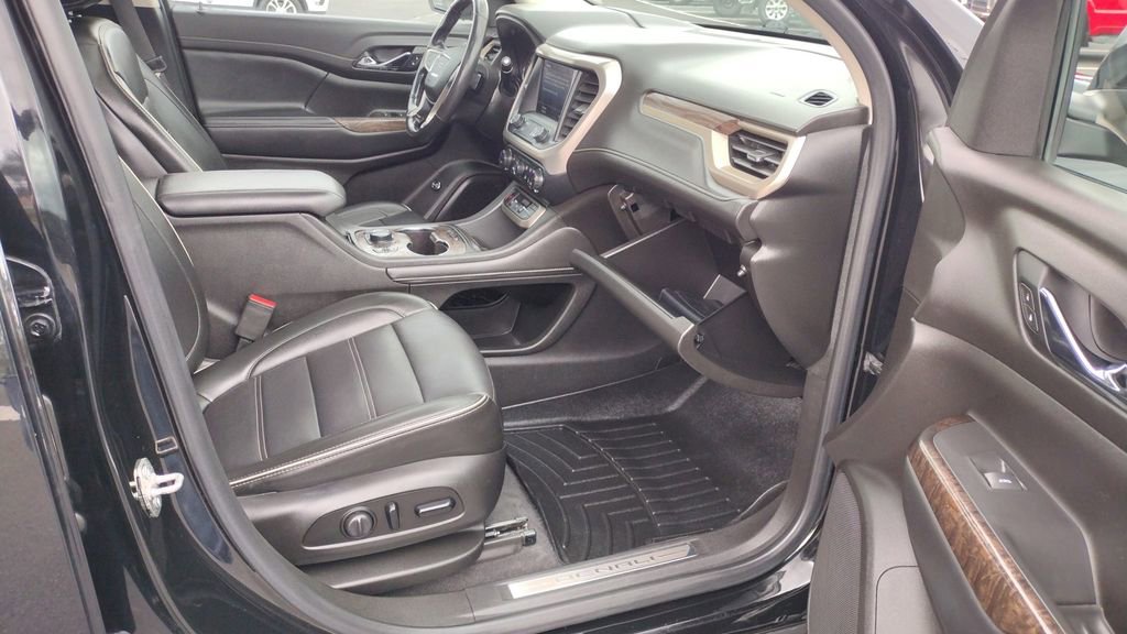 Used 2021 GMC Acadia Denali w/ Denali Ultimate Package AWD/4WD image 19