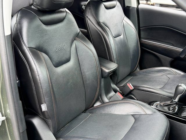 Used 2017 Jeep Compass Limited w/ Navigation Group AWD/4WD image 30