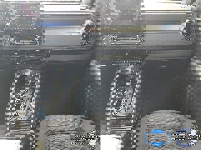 Used 2023 Chevrolet Colorado LT image 10