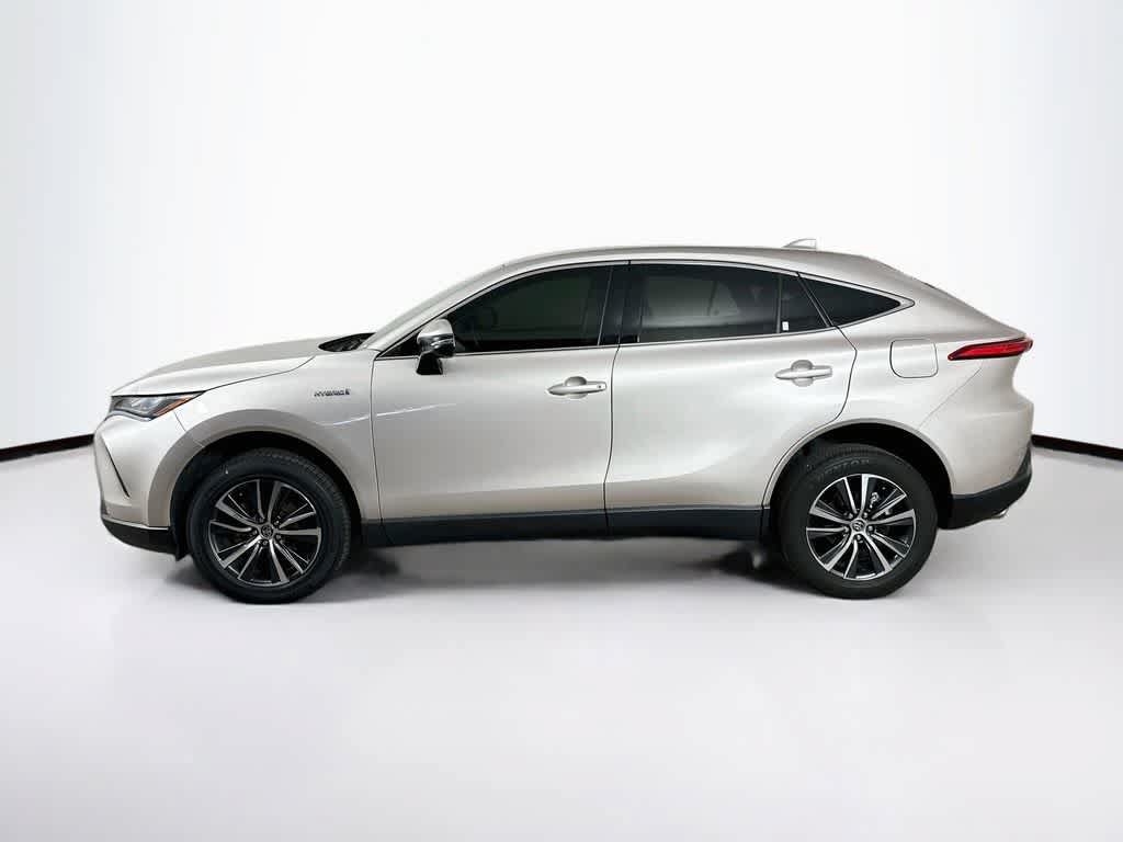 Used 2021 Toyota Venza LE AWD/4WD image 3