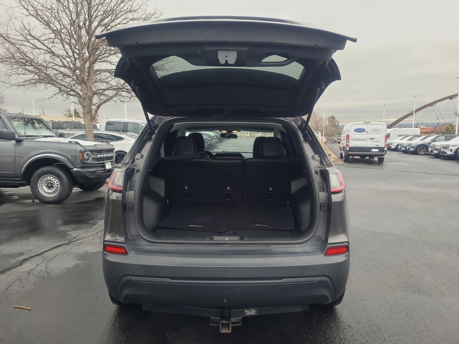 Used 2019 Jeep Cherokee Latitude Plus image 32