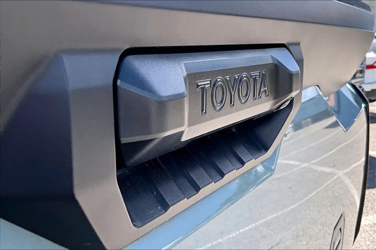 Used 2024 Toyota Tundra SR5 AWD/4WD image 31