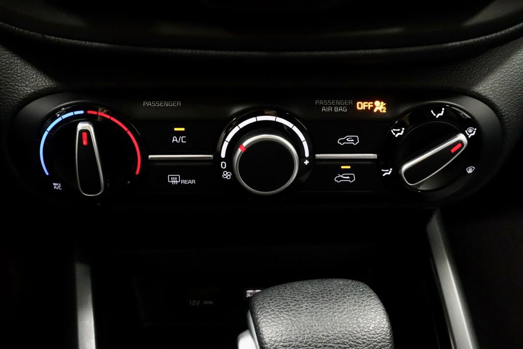 Used 2025 Kia Soul LX w/ LX Technology Package image 29