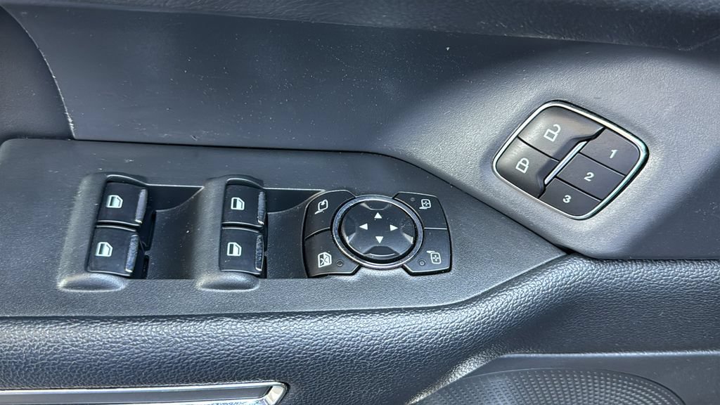 Certified 2024 Ford Expedition XLT RWD image 19
