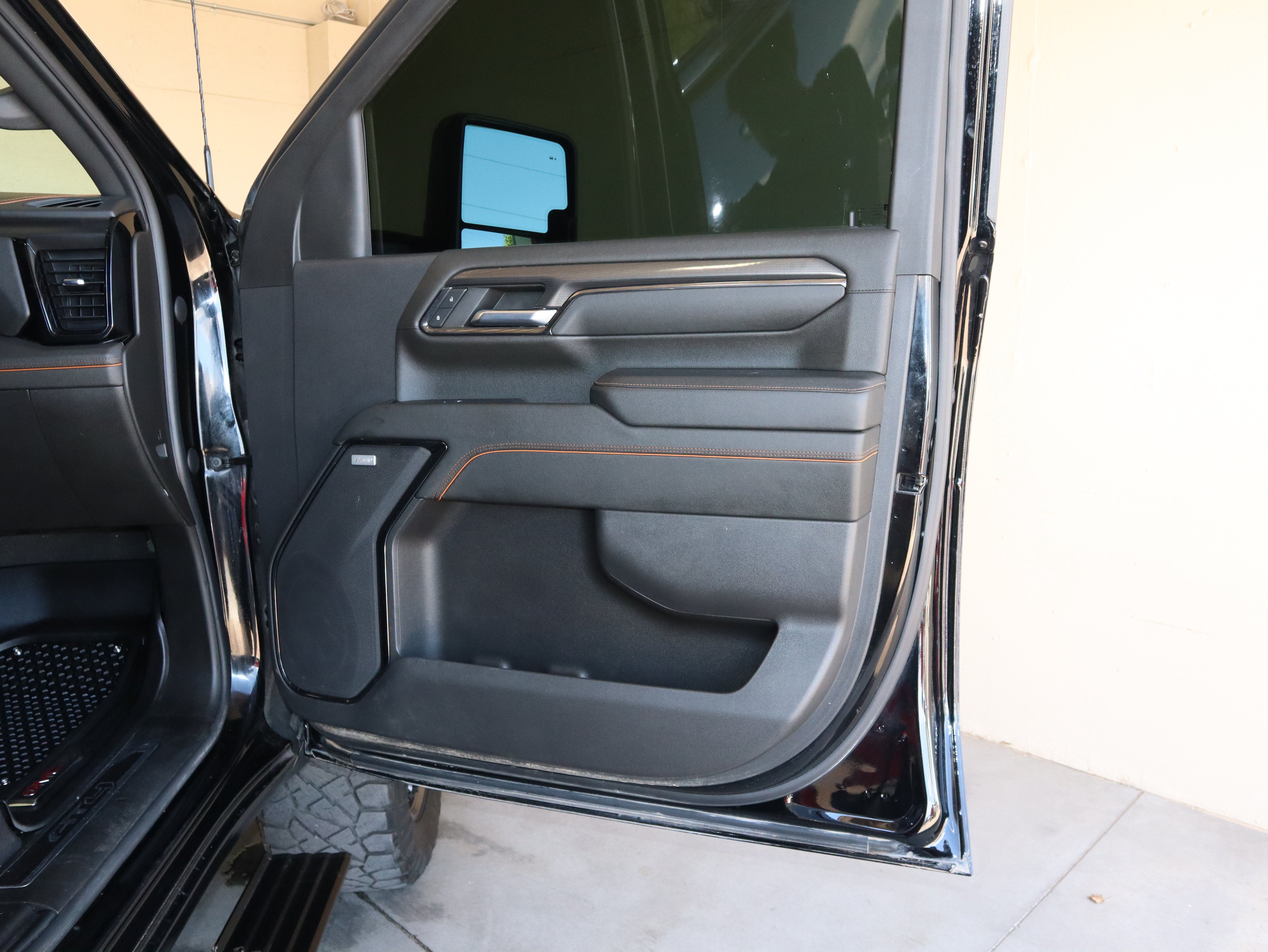 Used 2024 GMC Sierra 2500 AT4 w/ AT4 Premium Plus Package AWD/4WD image 41
