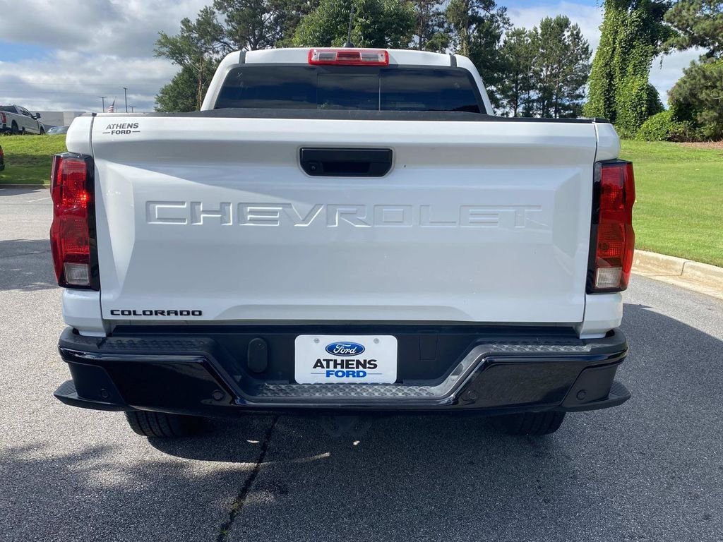 Used 2025 Chevrolet Colorado W/T w/ WT Custom Package RWD image 4