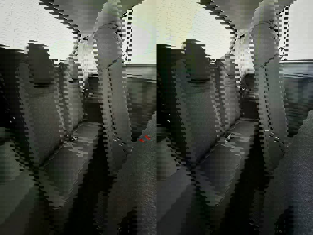 Used 2020 Volkswagen Tiguan S image 32