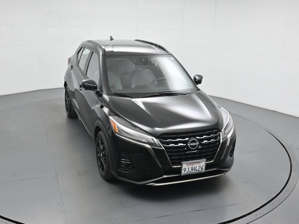 Used 2023 Nissan Kicks SR w/ SR Premium Package FWD image 37