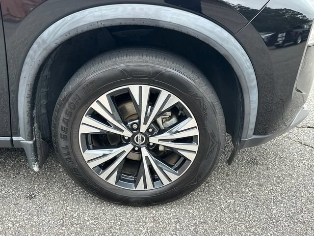 Used 2021 Nissan Rogue SV FWD image 12