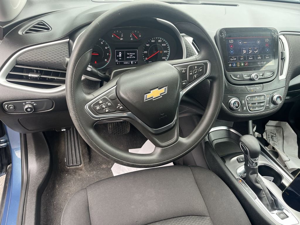 Used 2024 Chevrolet Malibu LT FWD image 7