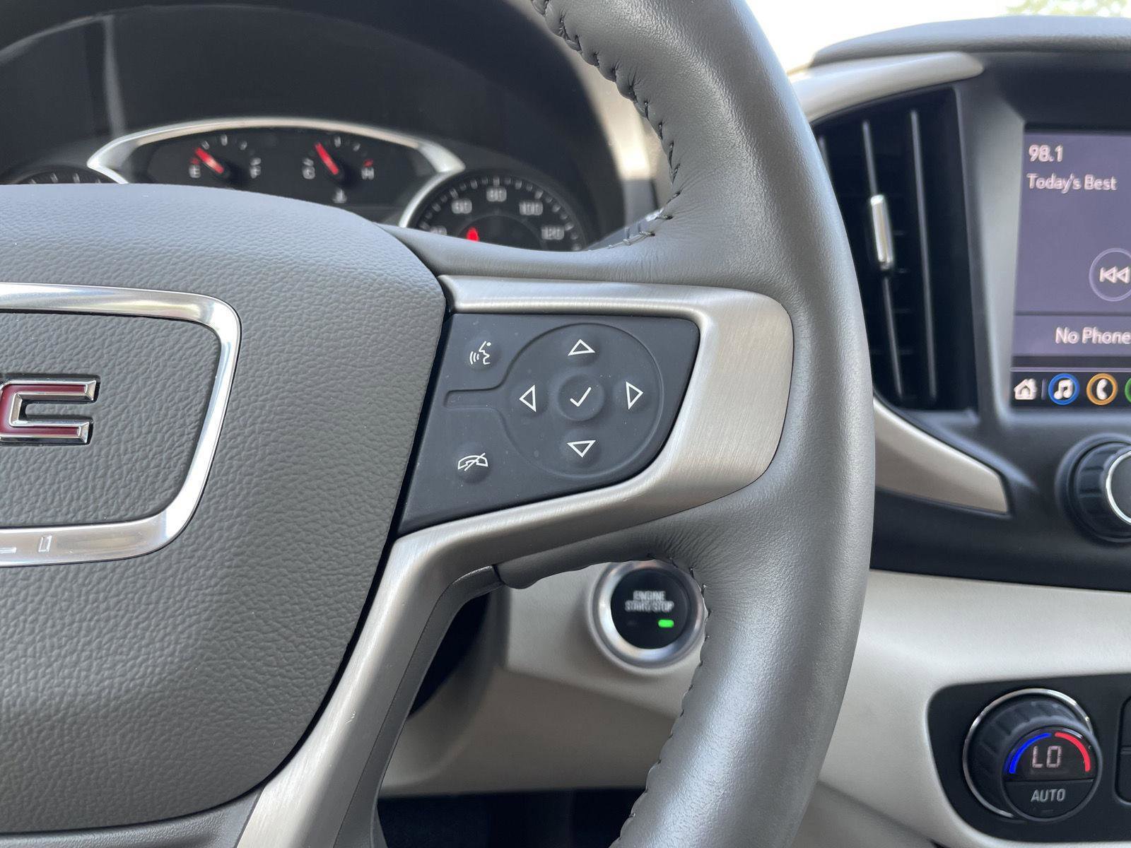 Used 2019 GMC Terrain Denali w/ Advanced Safety Package AWD/4WD image 14