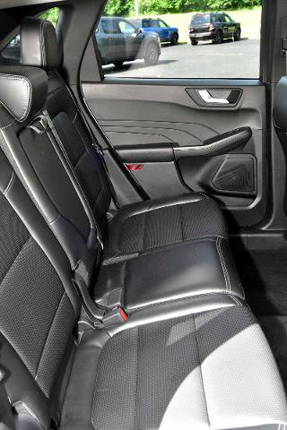 Certified 2023 Ford Escape Platinum AWD/4WD image 26