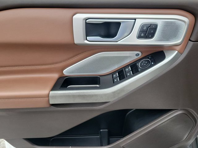 Certified 2023 Ford Explorer King Ranch w/ Technology Package RWD image 17