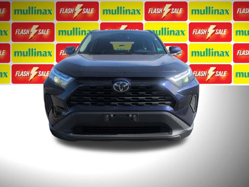 Used 2025 Toyota RAV4 XLE AWD/4WD image 16