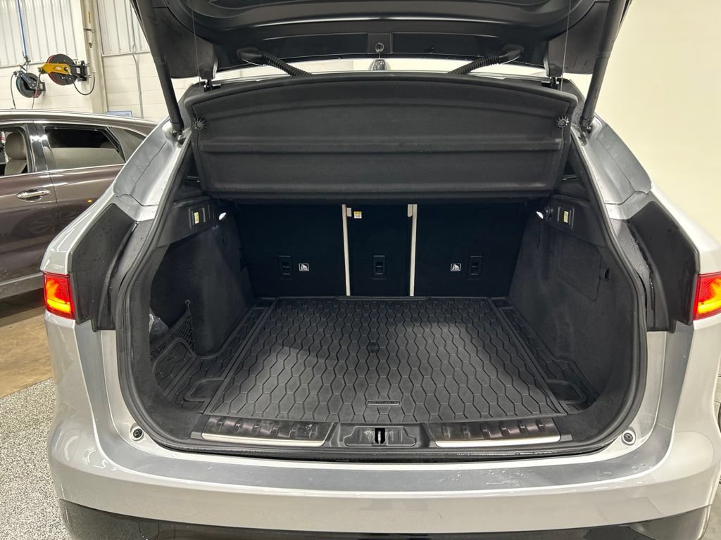 Used 2020 Jaguar F-PACE S AWD/4WD image 29